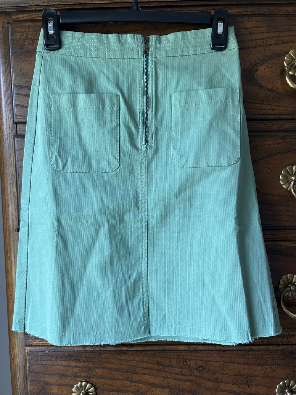 Roolee Sage Green A-Line Skirt with Front Patch Pockets, Size S